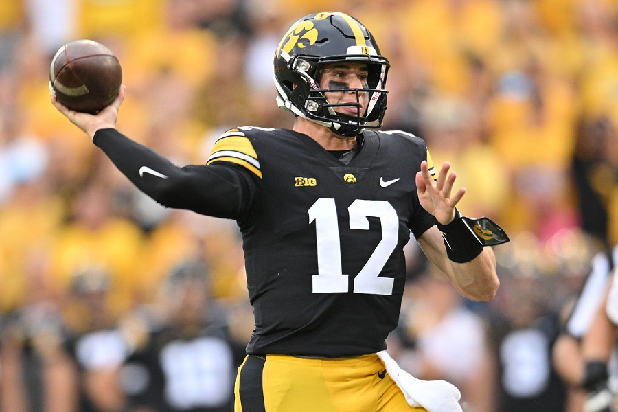 2024 College Football Illinois State vs Iowa game on TV in Kinnick Stadium